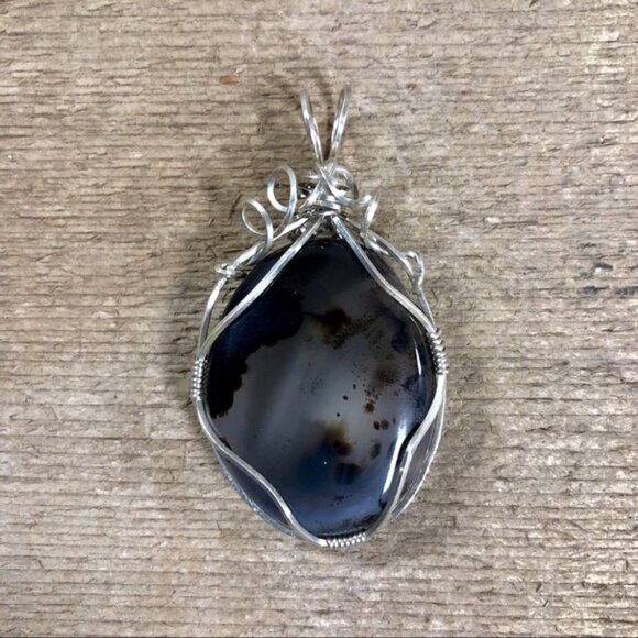Spotted Agate Silver Wire Wrapped Necklace Pendant - Picture 1 of 4